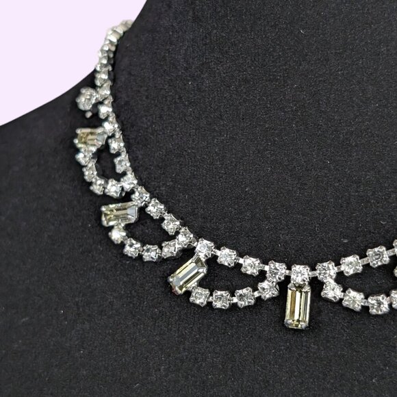 Vintage Rhinestone Fanning Baguette Necklace - Picture 2 of 6